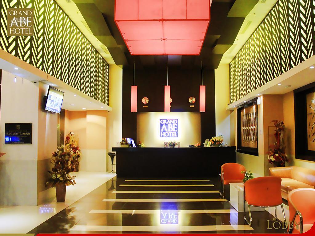 Grand Abe Hotel Jayapura Buitenkant foto